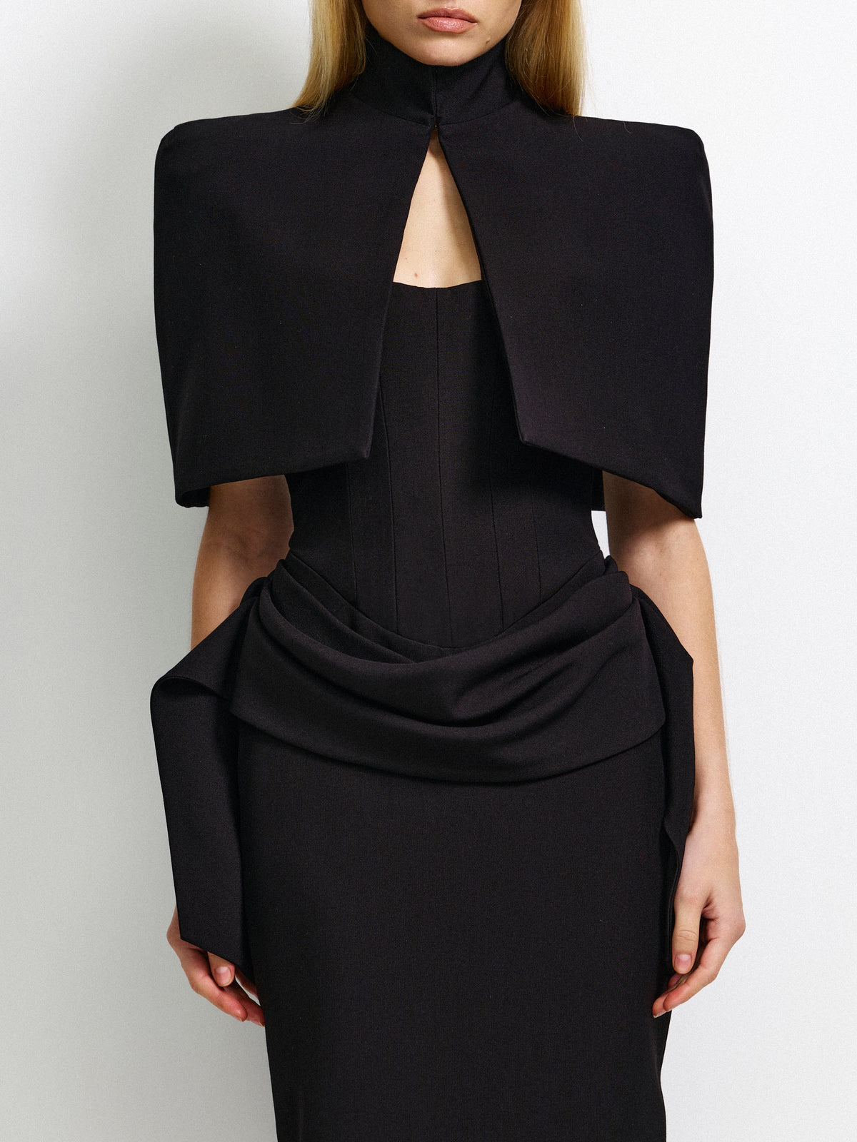 Ashtyn Cape - Black