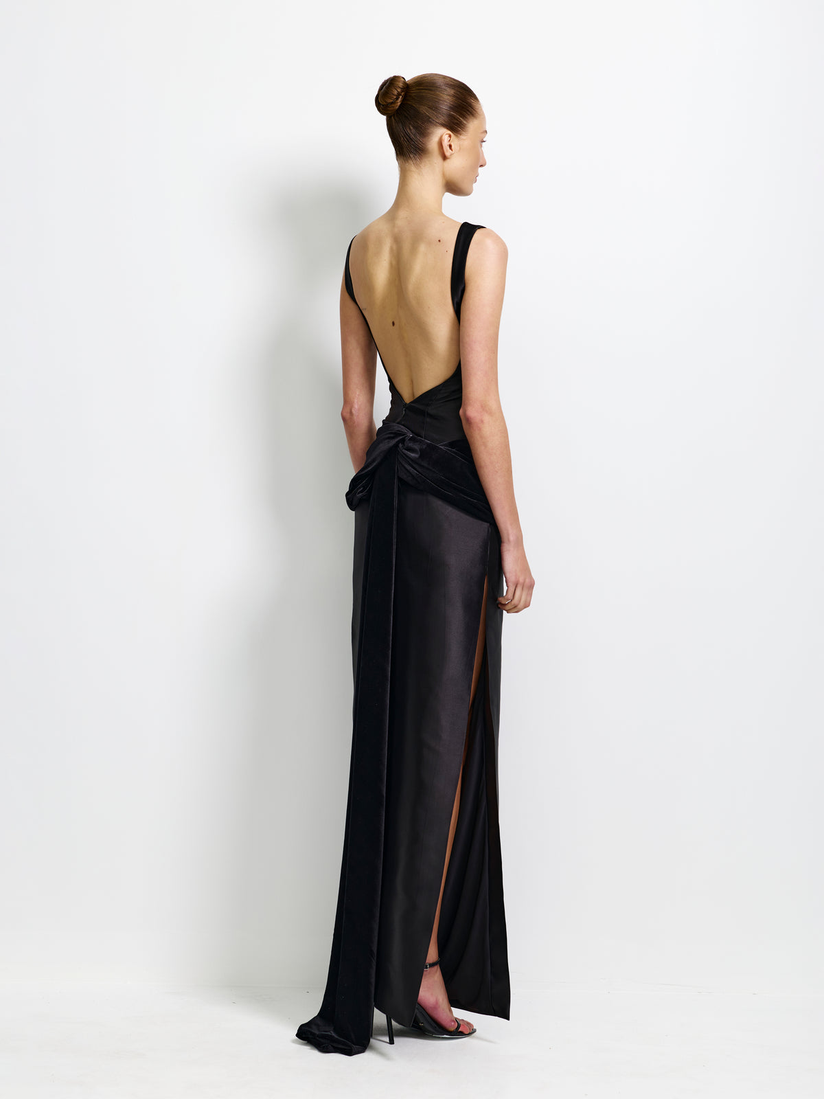 Elowen Gown - Black
