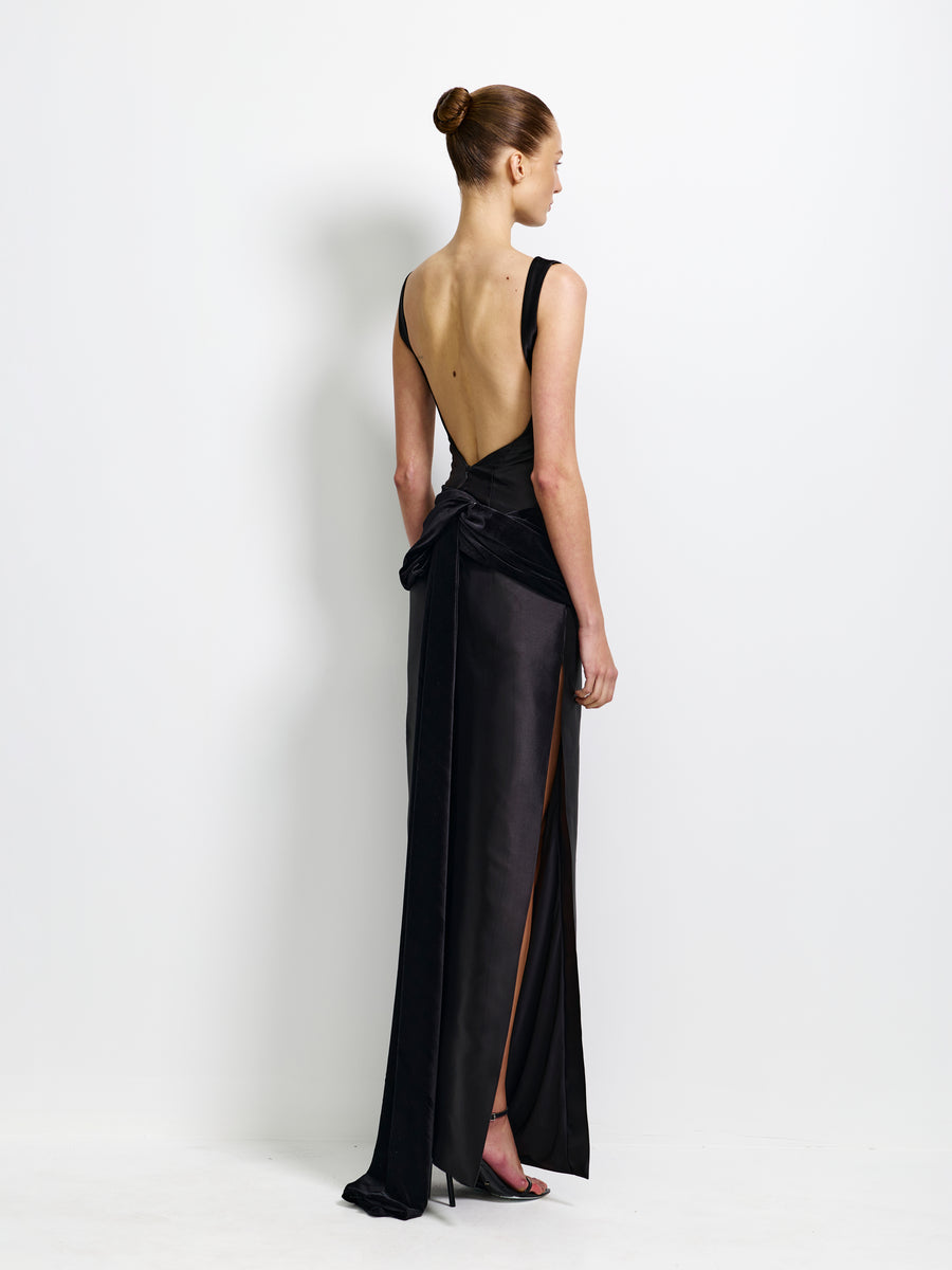 Elowen Gown - Black